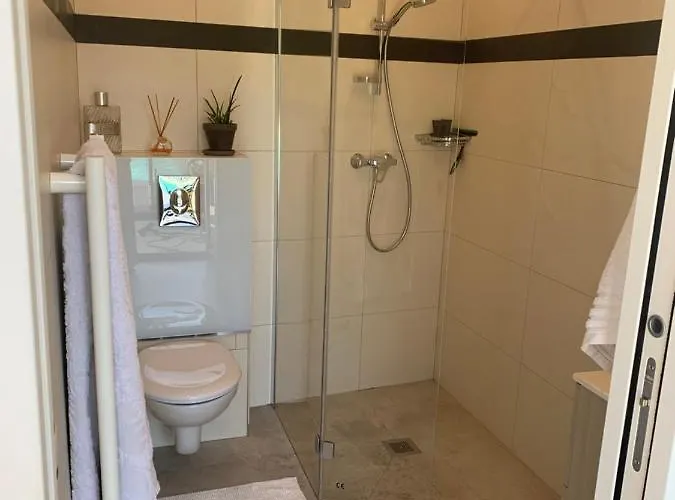 Elimia Piscine Privee & Chauffee *