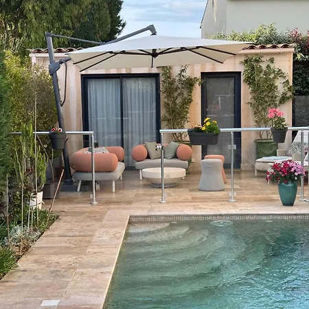 Homestay Elimia Piscine Privee & Chauffee